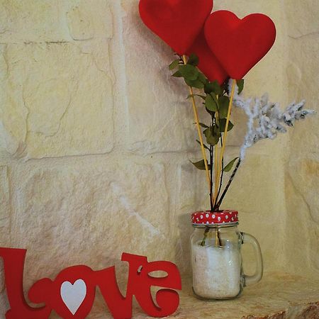 La Rosa Dei Trulli B&B Альберобелло Экстерьер фото