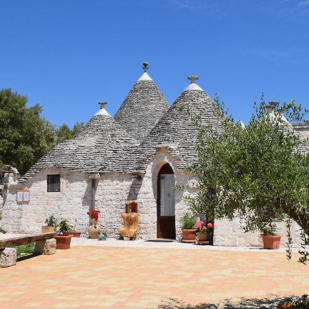 La Rosa Dei Trulli B&B Альберобелло Экстерьер фото