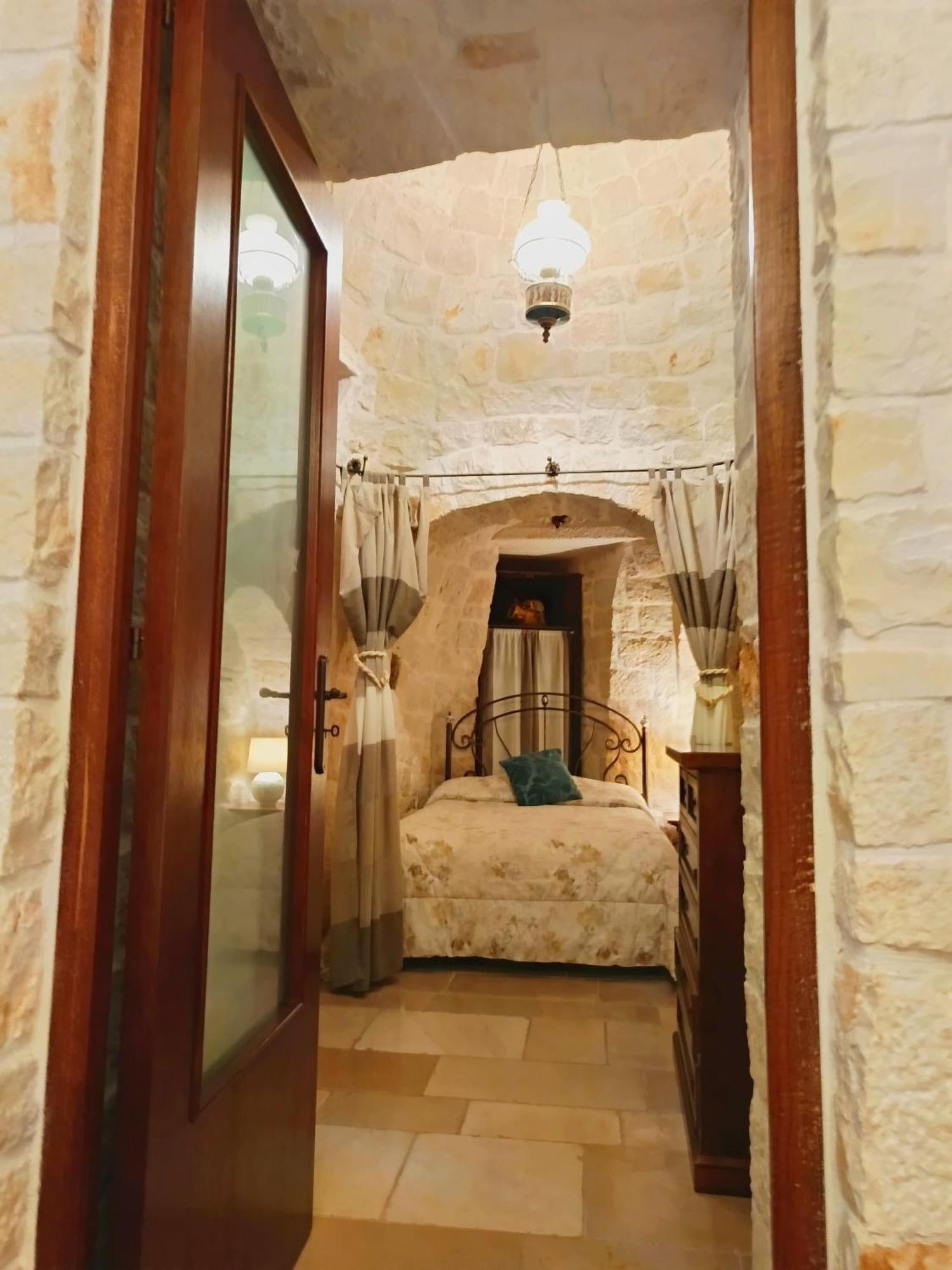 La Rosa Dei Trulli B&B Альберобелло Экстерьер фото