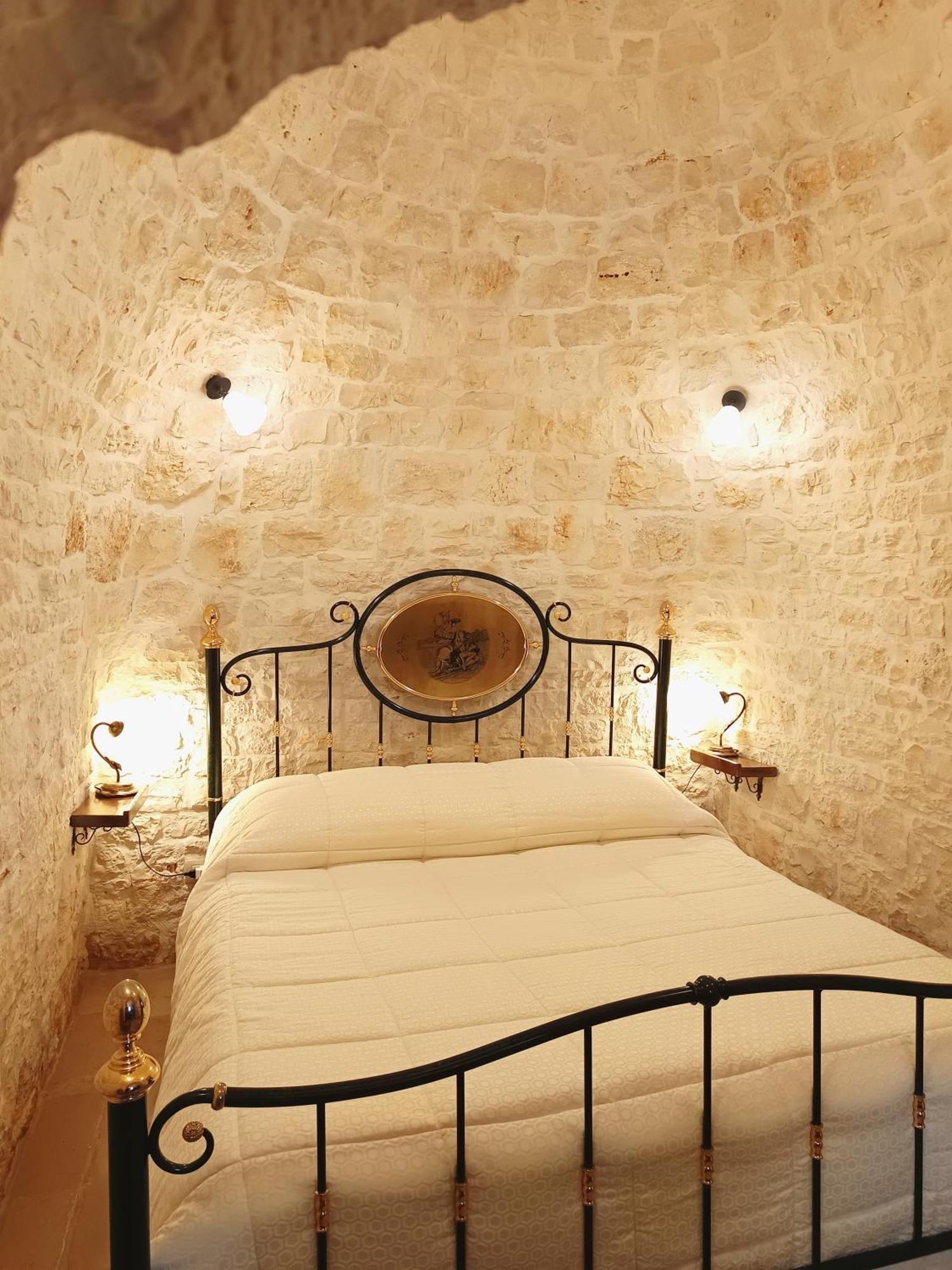La Rosa Dei Trulli B&B Альберобелло Экстерьер фото