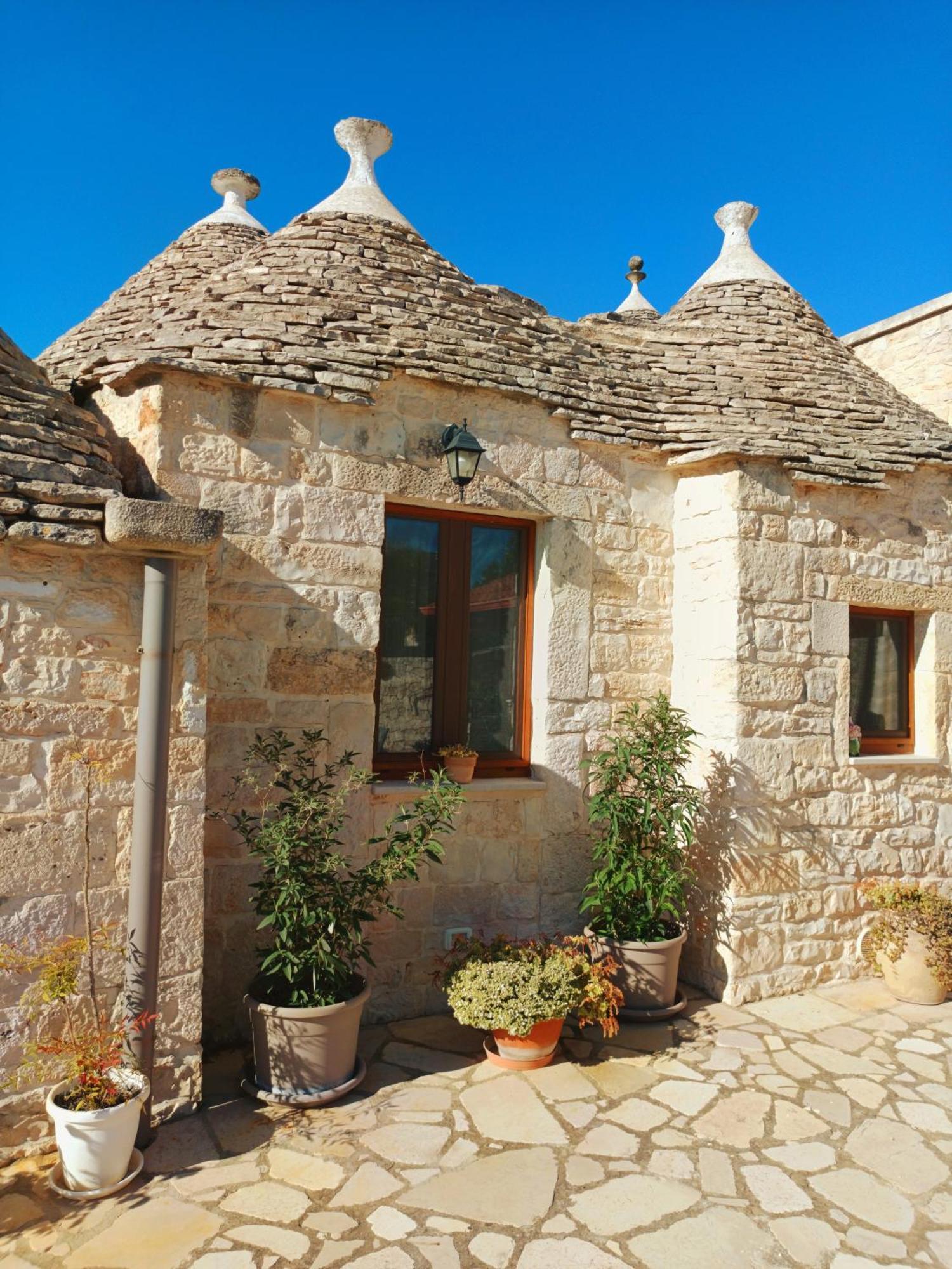 La Rosa Dei Trulli B&B Альберобелло Экстерьер фото