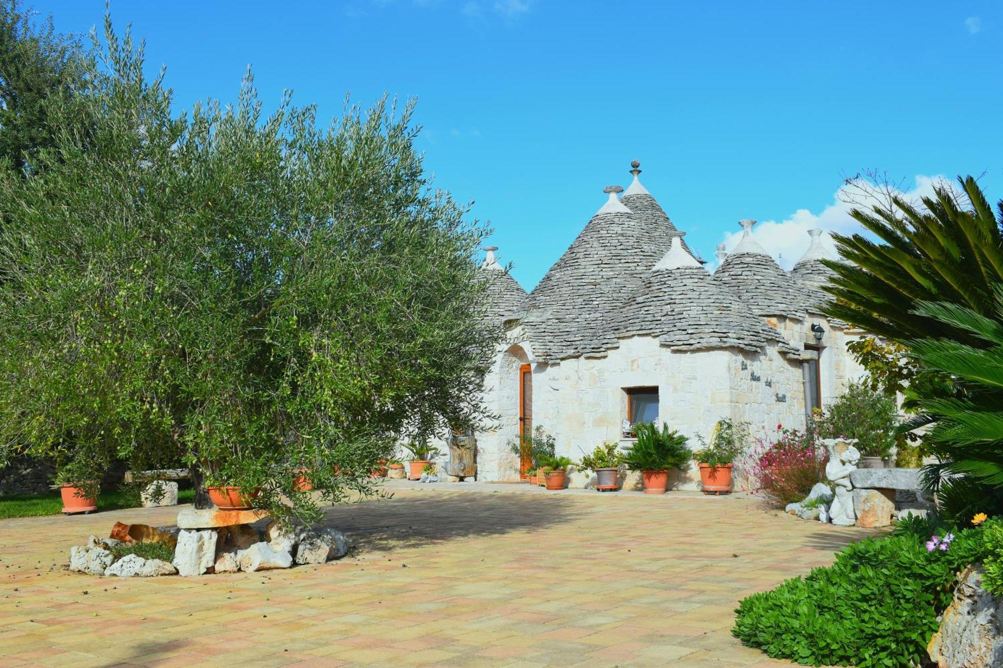 La Rosa Dei Trulli B&B Альберобелло Экстерьер фото